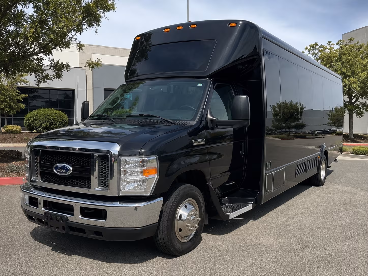 can i book a one way a round trip or a multi day package for a cape coral bus rental